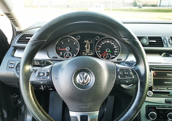Volkswagen Passat cena 36500 przebieg: 272000, rok produkcji 2011 z Drezdenko małe 407